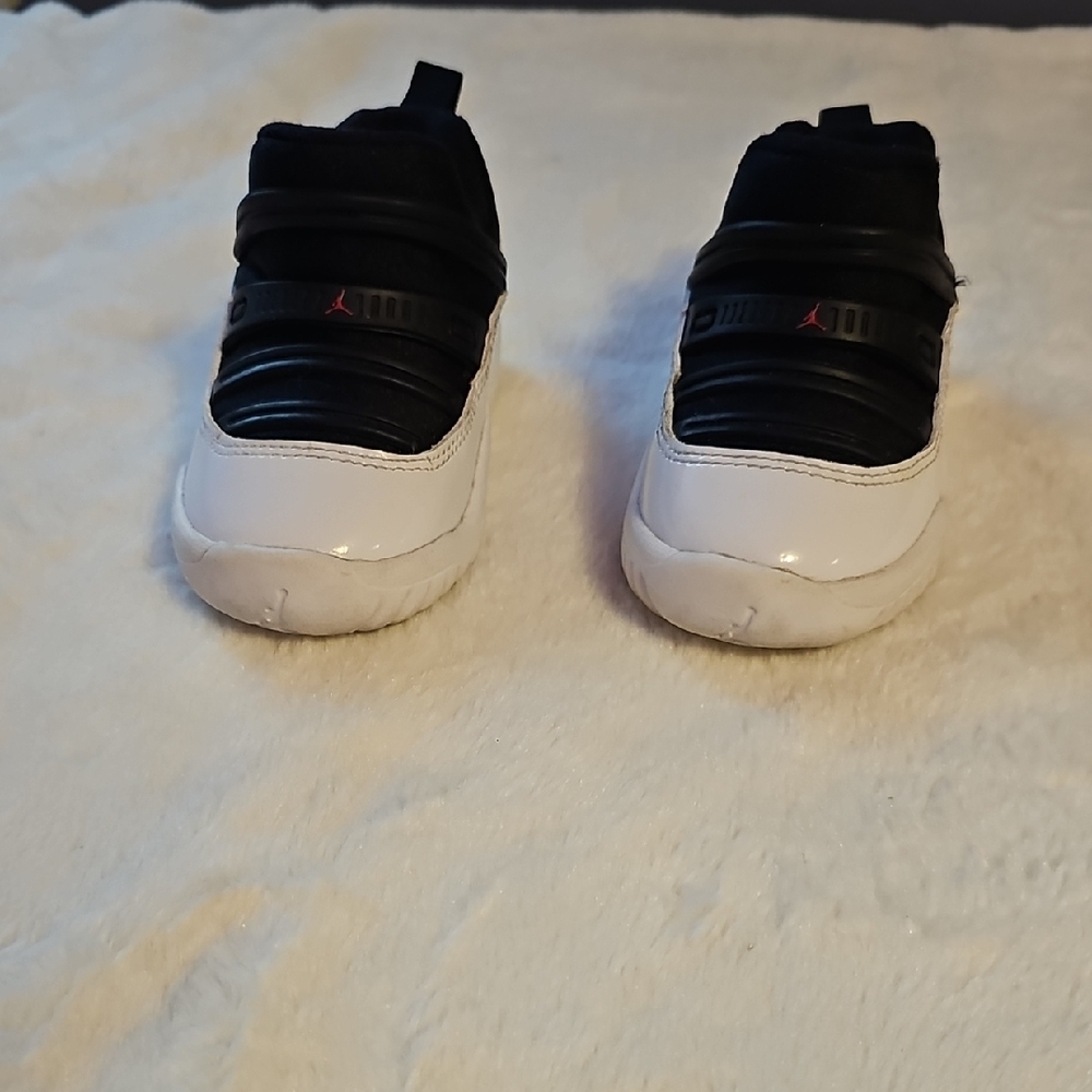 Jordan Retro 11; Size 5c (Toddler/Little Kid)